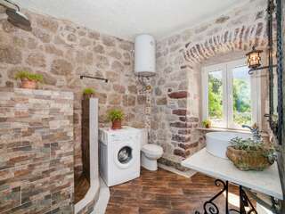 Дома для отпуска Holiday Home Bogumila Рисан Дом с 5 спальнями-34
